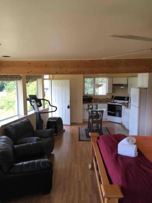 Kelli Creek Cottage - REDUCED PRICE ON TOURS Juneau Camera foto